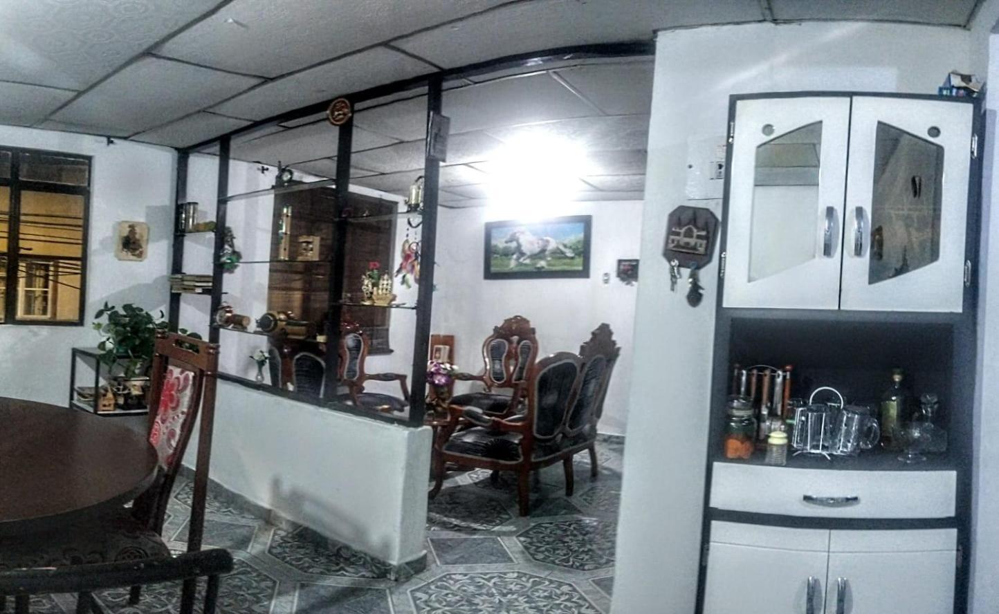 马尼萨莱斯My Second House公寓 外观 照片